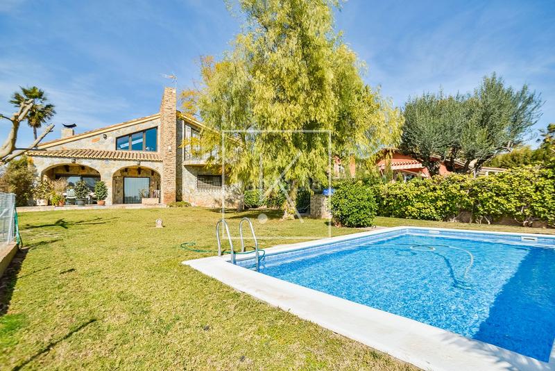 Foto 5ee7669e-df14-43ba-a94d-6abc5bac58f4. Chalet en Alfinach - Monasterios Puçol