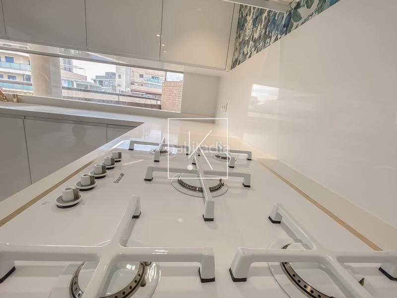 Foto c8cfc135-c49b-4d30-a970-cfdc3352a295. Attique avec cheminée chauffage parking piscine dans Valencia