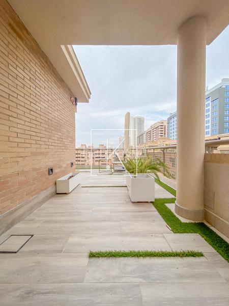 Foto f0c7c7ac-73d2-4e76-b1c7-7ab7e3ffce18. Attique avec cheminée chauffage parking piscine dans Valencia