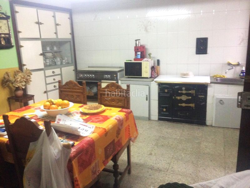 Foto 76b88d5a-af37-4e97-8432-8bbf46e2832f. Casa amb calefacció aparcament a Parroquias Sur - La Manjoya Oviedo