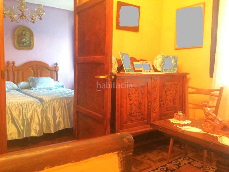 Foto f11437e9-d13a-42fc-a982-d21af3a5e937. Casa amb calefacció aparcament a Parroquias Sur - La Manjoya Oviedo