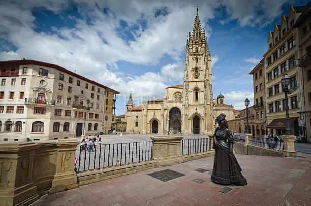 Foto b3c52499-105d-43a2-a29a-914dba692db5. Pis a Ventanielles Oviedo