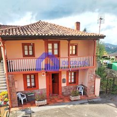 Chalet  Latores. Venta de casa en latores