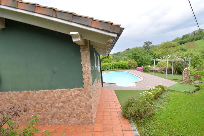 Foto 1088c3b8-fa10-4f6b-ae6e-93a6bcc60293. Casa amb calefacció aparcament piscina a Lada Langreo