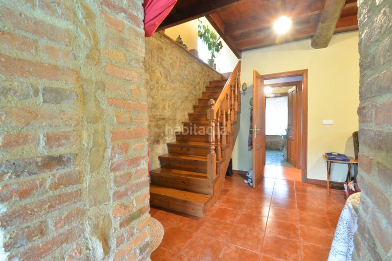 Foto 96ef6af4-75b4-4436-8146-e6fbf480d8c6. Casa amb calefacció aparcament piscina a Lada Langreo