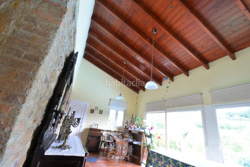 Foto b6d5f96d-7651-47fa-88e4-eb056be57530. Casa amb calefacció aparcament piscina a Lada Langreo