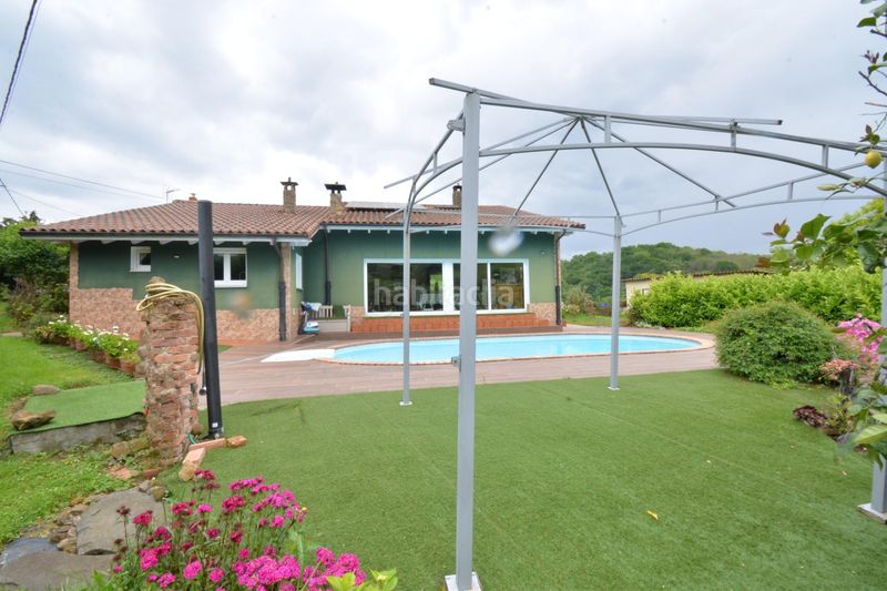 Foto f1ae9e28-6797-45fc-a003-9fcdc752be8e. Casa amb calefacció aparcament piscina a Lada Langreo