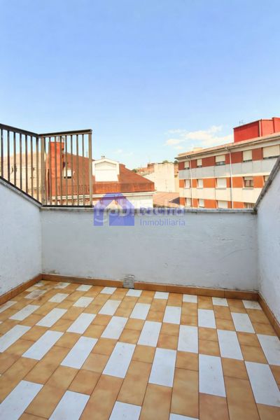 Foto ecf70f17-c9ff-4a6c-af3f-7dd45c774d54. Àtic a La Felguera Langreo