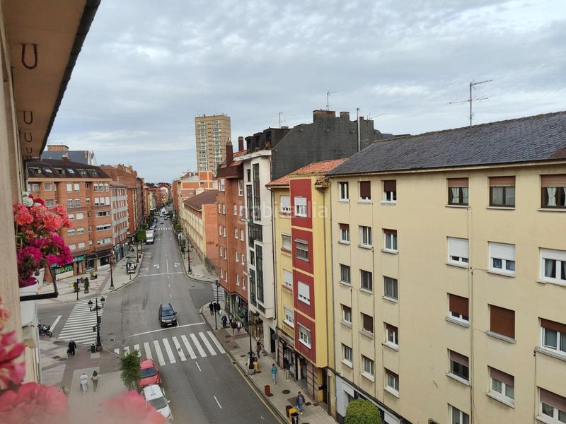 Foto 37d0fc65-8f34-4b65-a55c-f1833ff8bb32. Pis amb calefacció aparcament a Milán - Pumarín Oviedo