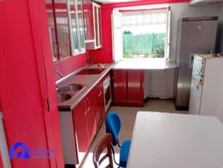 Chalet  Lugar castro. Venta de casa y finca rústica en siero.