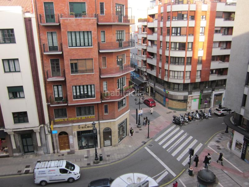 Foto b0f328cd-860c-4c34-81d0-2ccb5dd3fa20. Pis amb calefacció a Salesas - Foncalada - Campoamor Oviedo