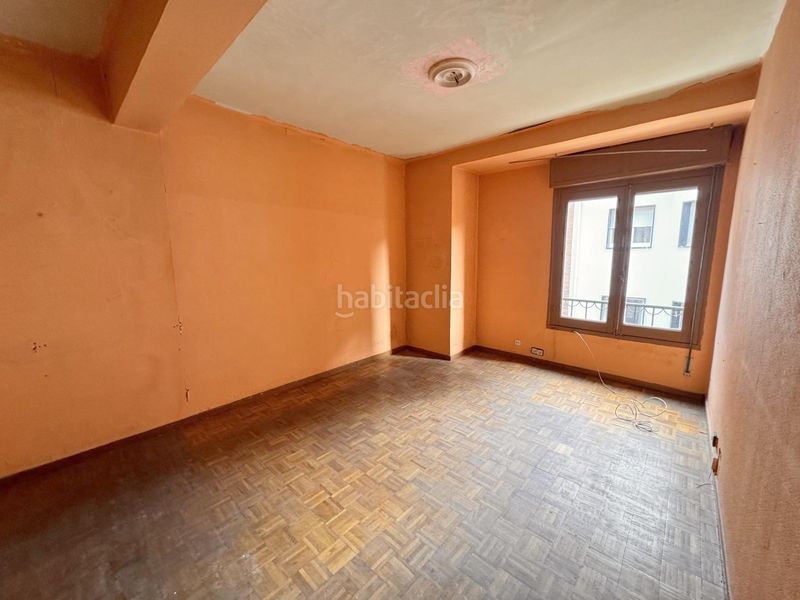 Foto 13ab3fe9-5c88-4aae-841b-ca266c72aecc. Edificio  en venta en el centro de san martin del rey aurelio. en San Martín del Rey Aurelio