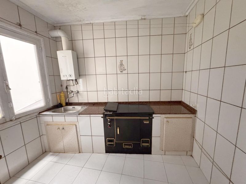 Foto 1f148f2d-d21d-4adc-8df7-bf2007e1a910. Edificio  en venta en el centro de san martin del rey aurelio. en San Martín del Rey Aurelio