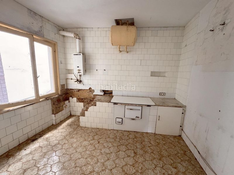 Foto 3cb85fd5-c2cb-4c14-9de1-3a111b14619f. Edificio  en venta en el centro de san martin del rey aurelio. en San Martín del Rey Aurelio