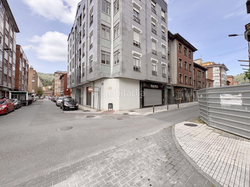 Foto 65bf5bdd-5815-433b-b351-412f89d12f70. Edificio  en venta en el centro de san martin del rey aurelio. en San Martín del Rey Aurelio