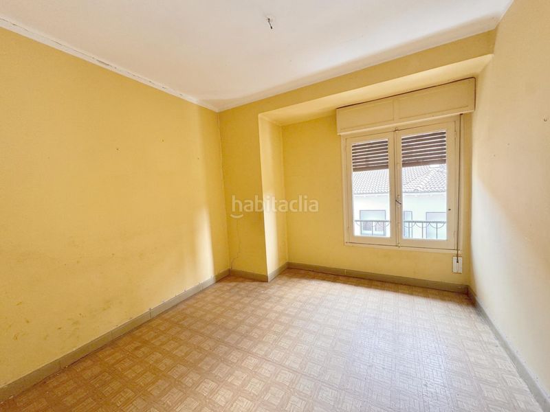 Foto bfe72cdb-5004-45ff-b7ef-b048a16d3a87. Edificio  en venta en el centro de san martin del rey aurelio. en San Martín del Rey Aurelio