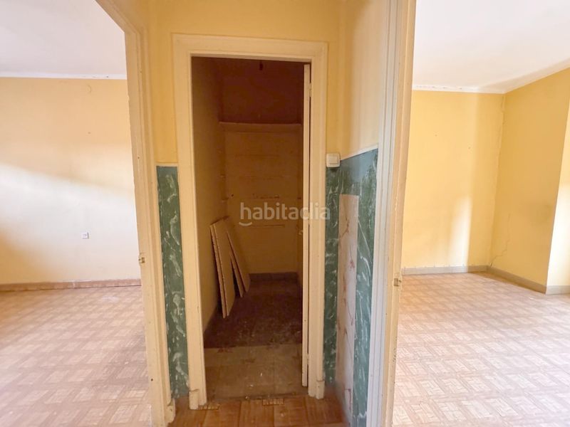 Foto d228cdd9-7485-44c3-b598-f14c643fd9bf. Edificio  en venta en el centro de san martin del rey aurelio. en San Martín del Rey Aurelio
