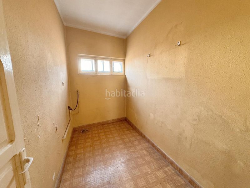 Foto fcb4dcf8-237f-44ca-8bff-c7128529eb9c. Edificio  en venta en el centro de san martin del rey aurelio. en San Martín del Rey Aurelio