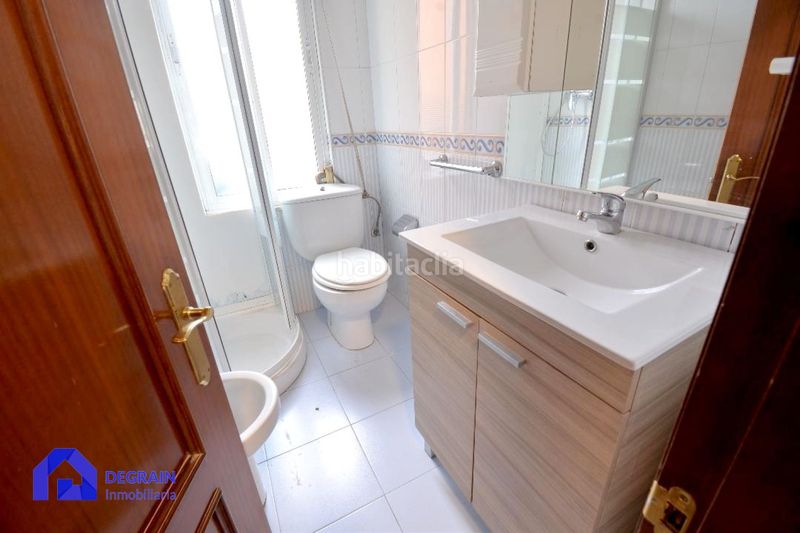 Foto 758f12fd-a3a0-424b-a8de-bd1a4e2b7c21. Piso economico apartamento primera planta sin ascensor en Mieres