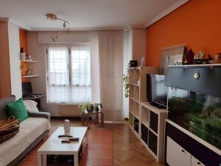 Apartament  Calle calle maría andallón. Fantastico apartamento en el centro de oviedo al lado de la esta