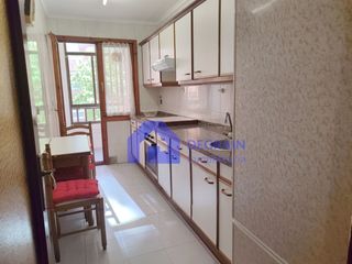 Alquiler Piso  Calle bermudez de castro. Alquiler piso amueblado zona huca