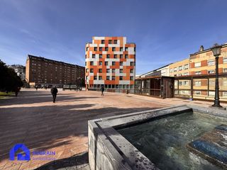 Flat  Avenida fundacion principe de asturias. Piso en venta en la avenida  fundacion principe felipe ovied