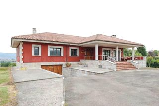 Chalet  Camino camino pereda. Chalet independiente en la manjoya. oviedo.