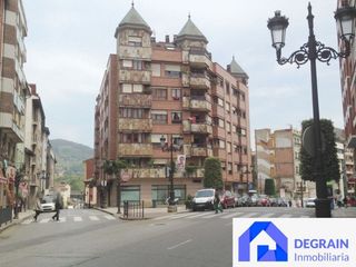 Lloguer Local Comercial  De pumarín