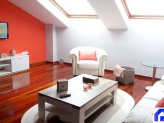 Miete Etagenwohnung  Oscura
