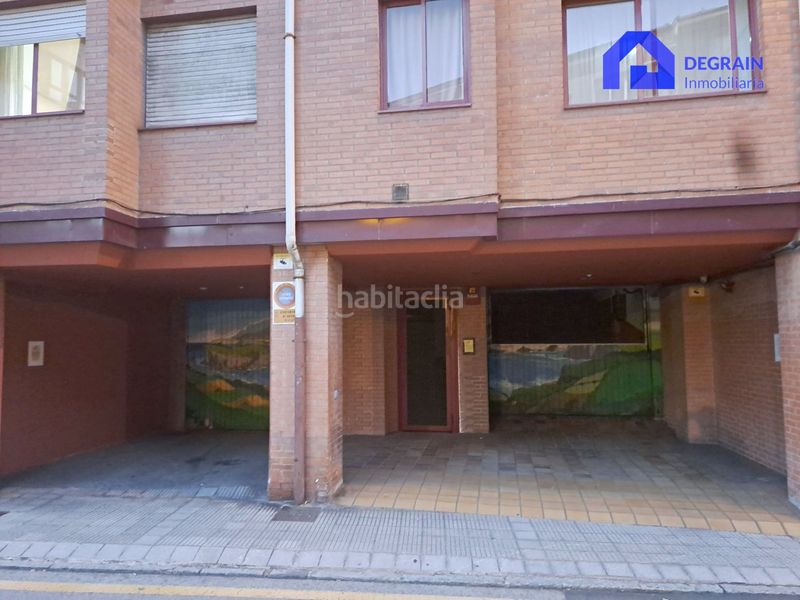 Foto 9c2cdb6b-c231-4cb1-bf94-f47170a215a7. Aparcament cotxe a Montecerrao Oviedo