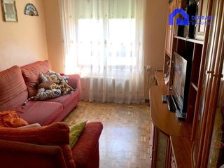 Appartement  Calle calle san juan bautista de la salle. Para entrar a vivir piso en mieres tres dormitorios sin ascen