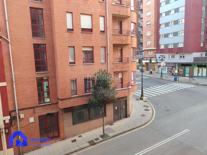 Foto d2329a8a-a038-4b4a-b84a-3181fdd9d929. Pis amb aparcament a Buenavista Oviedo