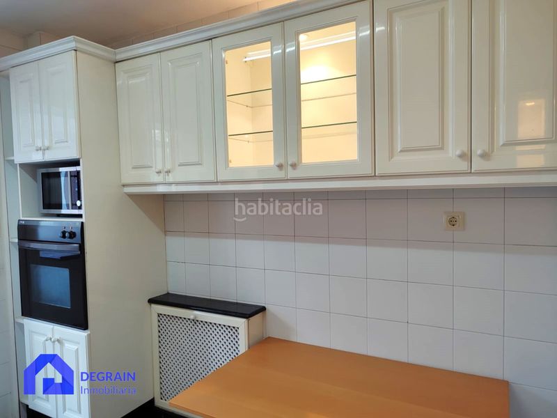 Foto dd20f60f-6597-4189-8e46-7c766de0a122. Pis amb aparcament a Buenavista Oviedo