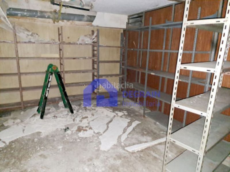 Foto 075f2c2d-09b8-45eb-83fd-57ebd95e7376. Local comercial a Vallobín Oviedo