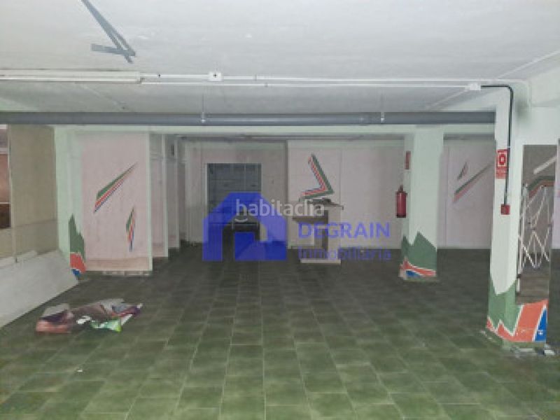 Foto 3d903c3b-297e-4809-a722-f2ba16ae4e14. Local comercial a Vallobín Oviedo