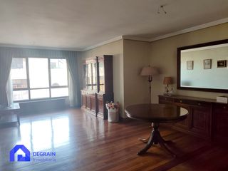 Location Appartement  Calle calle perez de la sala. Alquiler larga duracion semiamueblado cinco dormitorios con