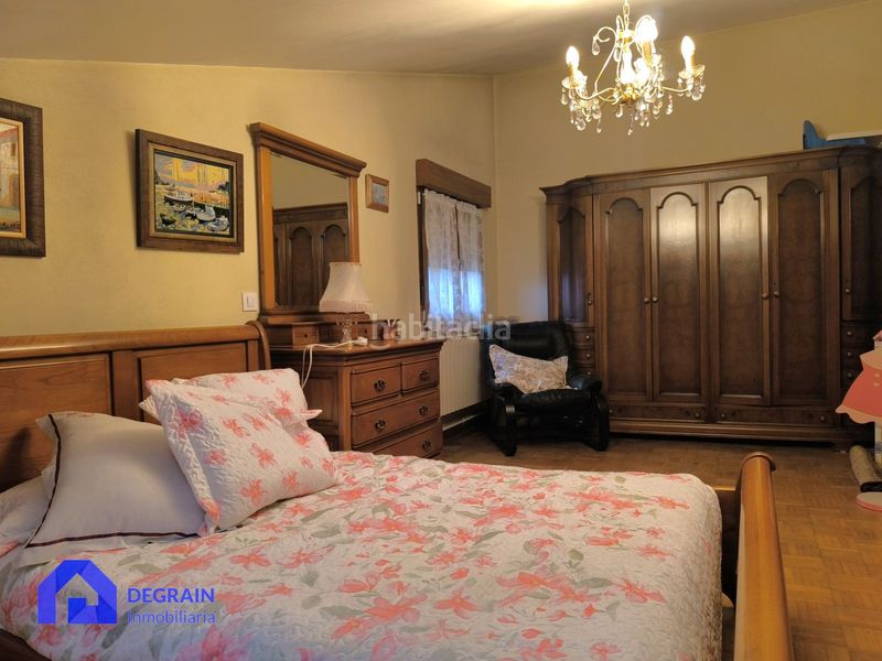 Foto fa6c7353-74df-432d-97e8-cbefb6d2b7da. Xalet amb aparcament a Carbayin-Lieres-Valdesoto Siero