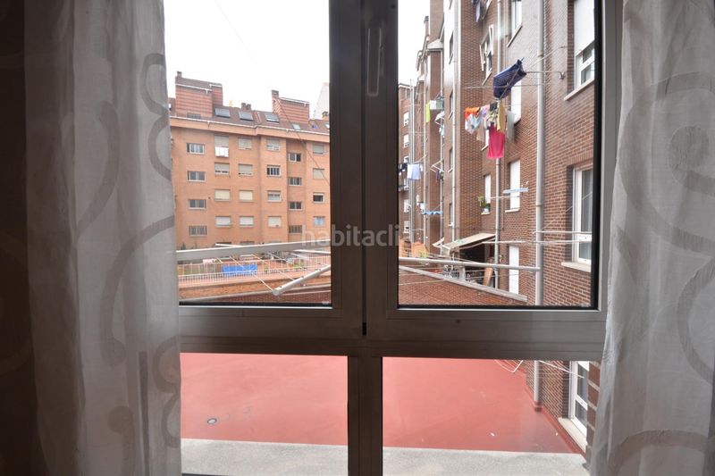 Foto 5a78d9a8-fe71-4a48-8a7d-67f502f058b1. Pis amb calefacció aparcament a Teatinos - Los Prados Oviedo