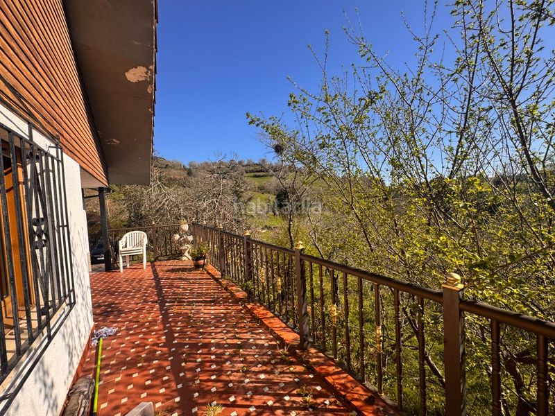 Foto 07d60418-5e9a-43dd-993e-fbf3cf766bde. Casa amb calefacció aparcament a Piloña