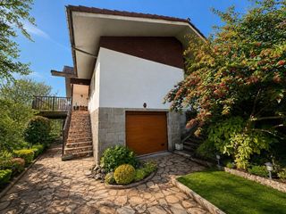Casa  Lugar lugar san román. Casa en la zona oriente de asturias. infiesto.