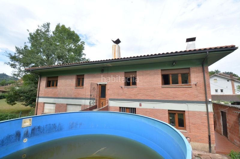 Foto 23fcce43-6dc5-4d1b-bbd3-85e488047ae6. Casa amb calefacció aparcament piscina a Carbayin-Lieres-Valdesoto Siero