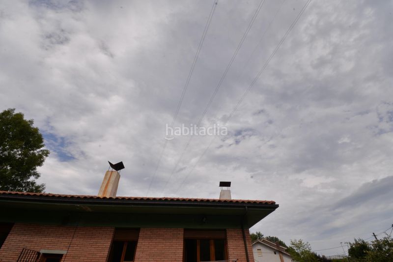 Foto acdebc45-5759-4d1b-b16e-8ee3ee973546. Casa amb calefacció aparcament piscina a Carbayin-Lieres-Valdesoto Siero