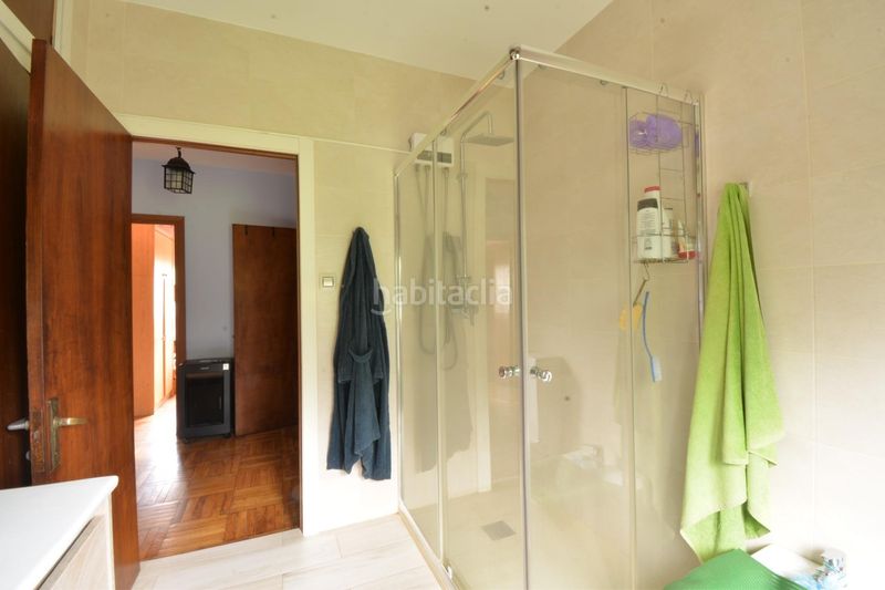 Foto ff86895d-50ba-488d-b0aa-db700ea0a1cb. Casa amb calefacció aparcament piscina a Carbayin-Lieres-Valdesoto Siero