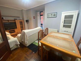 Miete Etagenwohnung  Calle calle azcárraga. Alquiler de vivienda dos dormitorios en el centro disponible a p