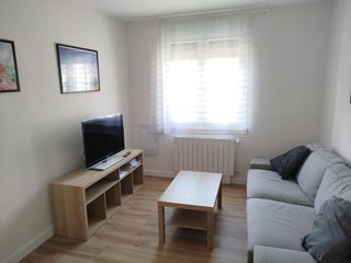 Location Appartement  Calle calle tenderina alta. Alquiler temporal amueblado en la tenderina sin ascensor