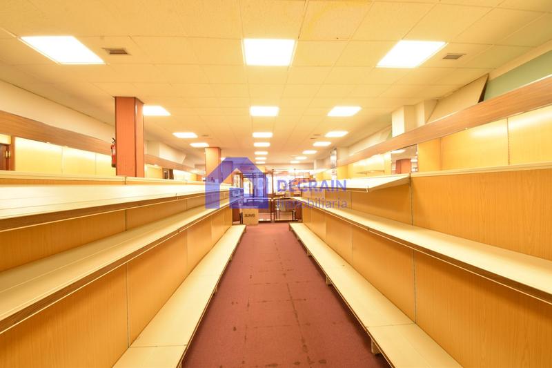 Foto 4067915a-46db-46ec-a68c-5502d2cc68e3. Locale commerciale in Cerdeño - El Palais - Mercadín Oviedo