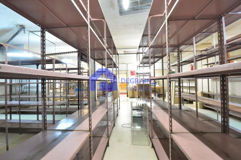 Foto 9f5be726-434f-43d8-9634-0ec6201a11b4. Locale commerciale in Cerdeño - El Palais - Mercadín Oviedo