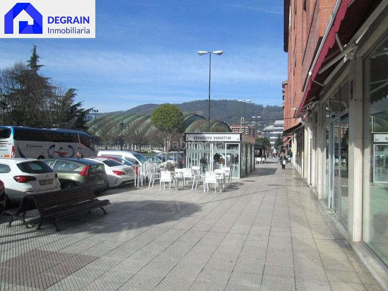 Foto 4a5b8c9d-585d-47b0-98fd-53123572340a. Alquiler local comercial local instalado - en esquina en Oviedo