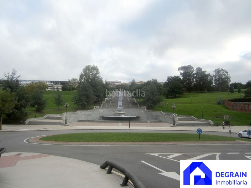 Foto 0506f5ea-ba83-475f-8dfd-8b7e04ff9c97. Local comercial a Parque del Oeste Oviedo