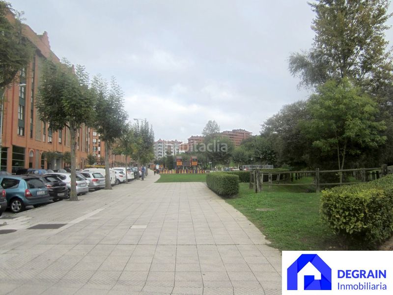 Foto b1c85f9a-f478-4d7b-9500-09a70b158b48. Local comercial a Parque del Oeste Oviedo